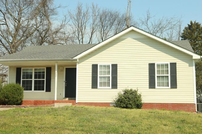 337 Erie Dr, Clarksville, TN