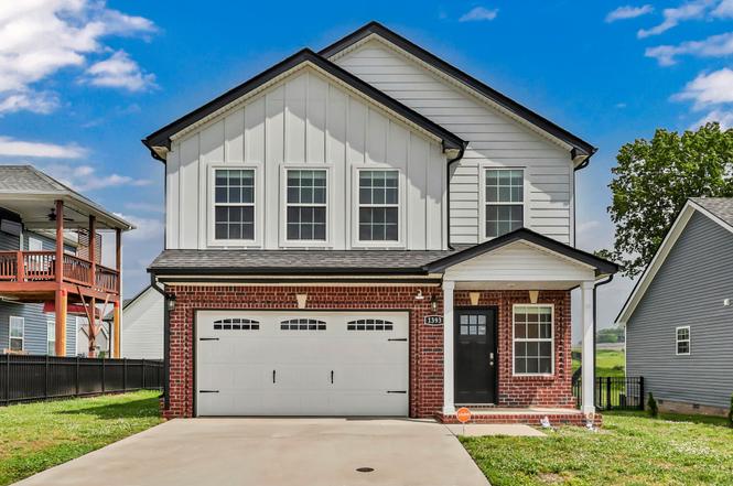 1393 Citadel Dr, Clarksville, TN