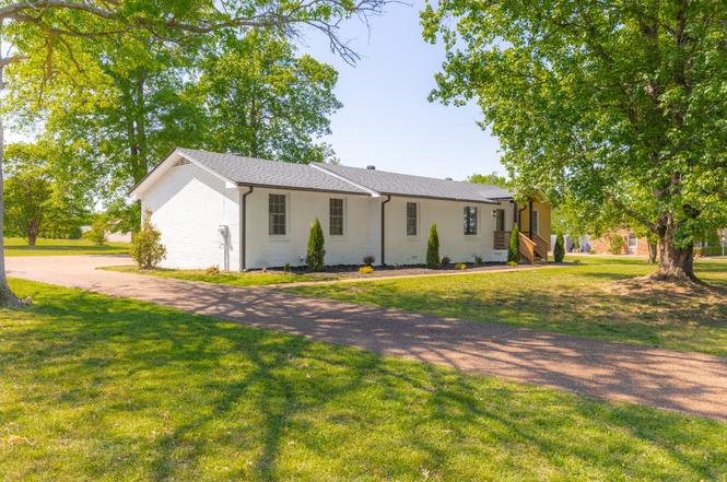 310 Lisa Ln, Gallatin, TN
