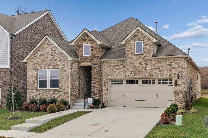 428 Triple Crown Cir, Gallatin, TN