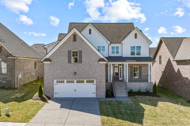 2036 WT Chandler Blvd #79, Gallatin, TN
