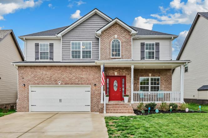 1322 Dan Brown Dr, Clarksville, TN