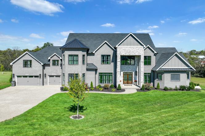 617 Coles Ferry Rd, Gallatin, TN