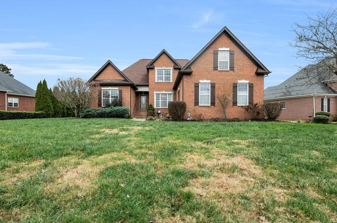 1311 Heather Pl, Murfreesboro, TN