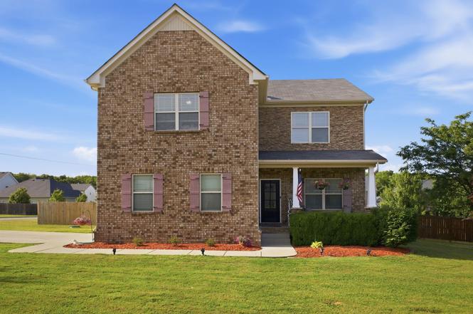 1026 Pinnacle Hills Dr, Murfreesboro, TN