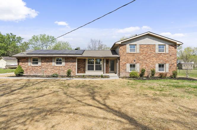 109 Daniel Smith Dr, Hendersonville, TN