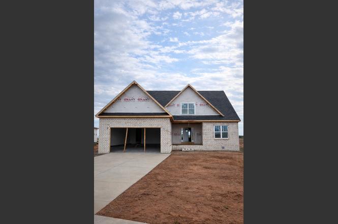 230 Low Plains Ln, Clarksville, TN