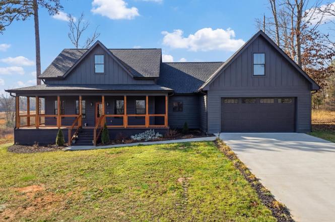 230 Clubhouse Dr, Jasper, TN