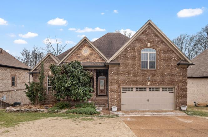 1102 Secretariat Dr, Mount Juliet, TN