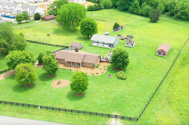 2348 Nashville Hwy, Columbia, TN
