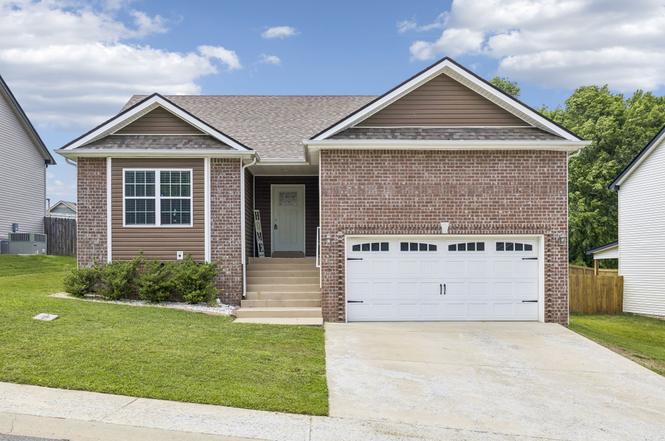 1149 Racker Dr, Clarksville, TN