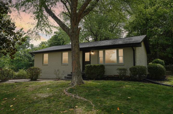 504 Kenney Dr, Clarksville, TN