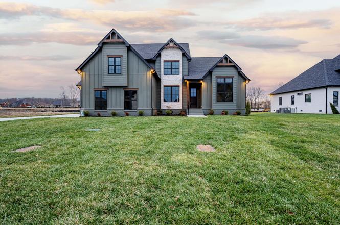 2829 Canfield Dr, Murfreesboro, TN
