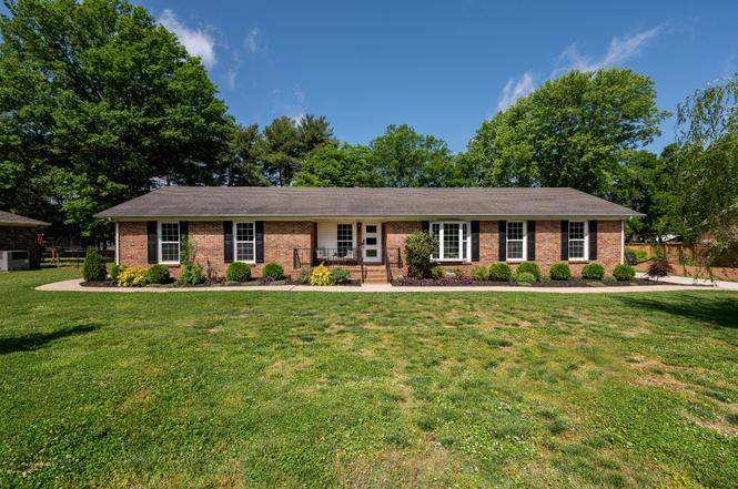 2607 Regency Park Dr, Murfreesboro, TN