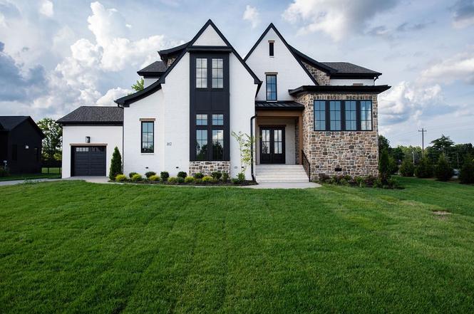 102 Autumn Breeze Dr, Mount Juliet, TN