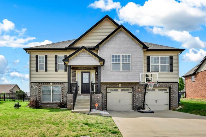 1128 Ivy Brook Way, Clarksville, TN
