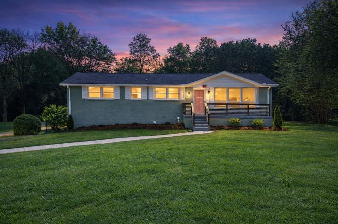 1614 Shady Cir, Lebanon, TN