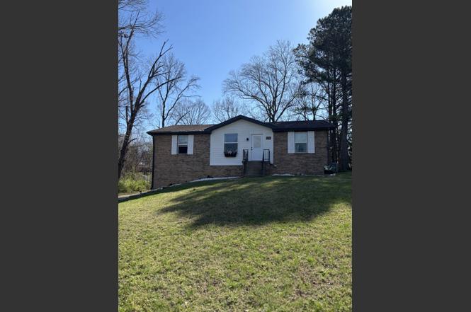1287 Jostin Dr, Clarksville, TN