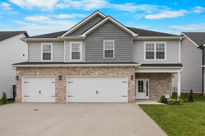 2582 Rafiki Dr, Clarksville, TN