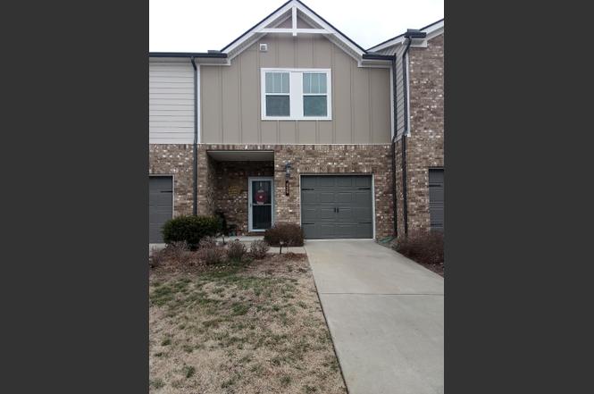 429 Palmetto Dr, Columbia, TN