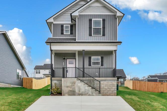 1465 Isaiah Dr, Clarksville, TN