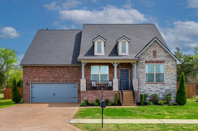 142 Fireside Dr, Lebanon, TN