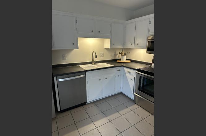 1011 Murfreesboro Rd Unit B2, Franklin, TN