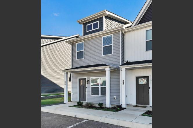 314 Front Ridge Cir, Clarksville, TN