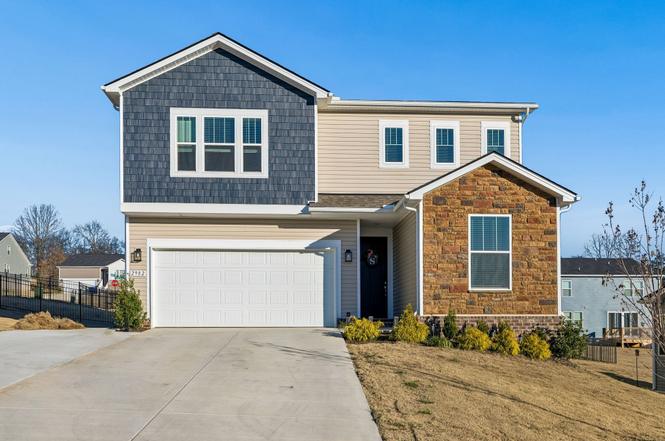 2982 Windstone Trl, Columbia, TN