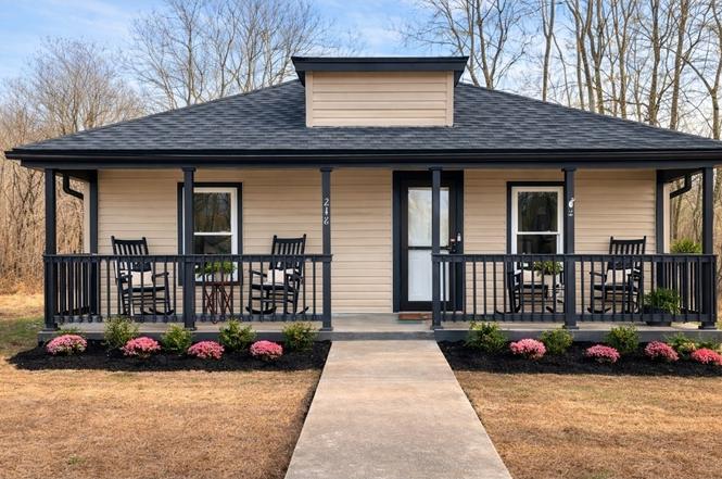 218 Locust St, Clarksville, TN