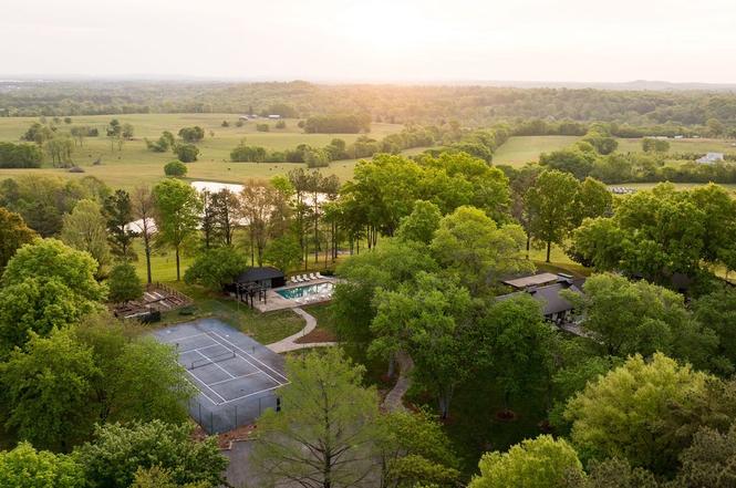 2311 Darks Mill Rd, Columbia, TN