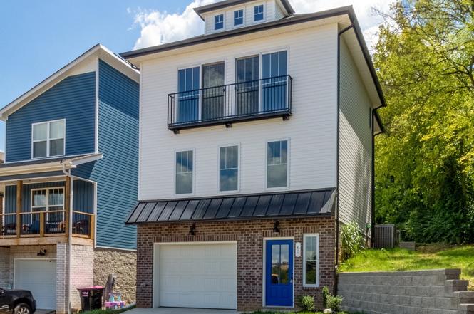 60 W High St, Clarksville, TN