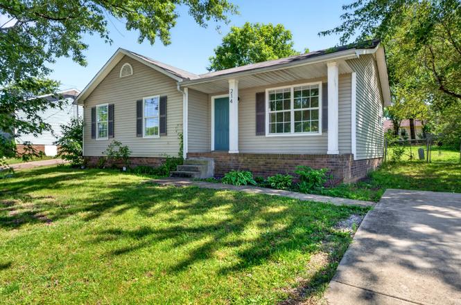 214 Mark Spitz Dr, Clarksville, TN