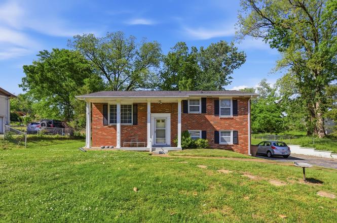 124 Luna Dr, Nashville, TN