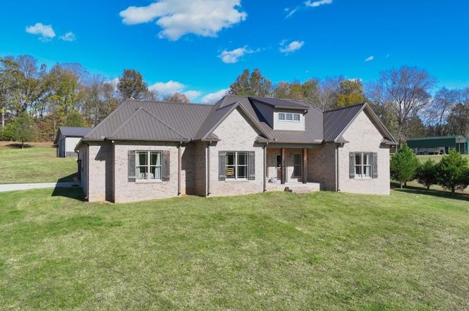 2189 Double Branch Rd, Columbia, TN