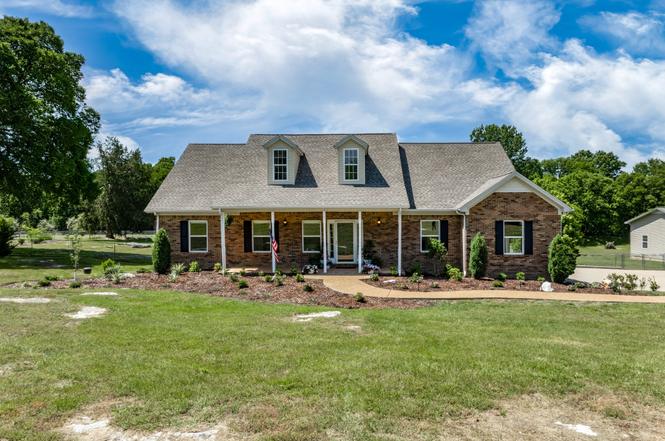 1412 Iron Bridge Rd, Columbia, TN