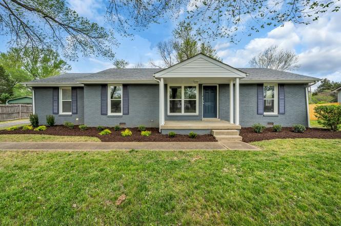 9 Donelson Dr, Clarksville, TN