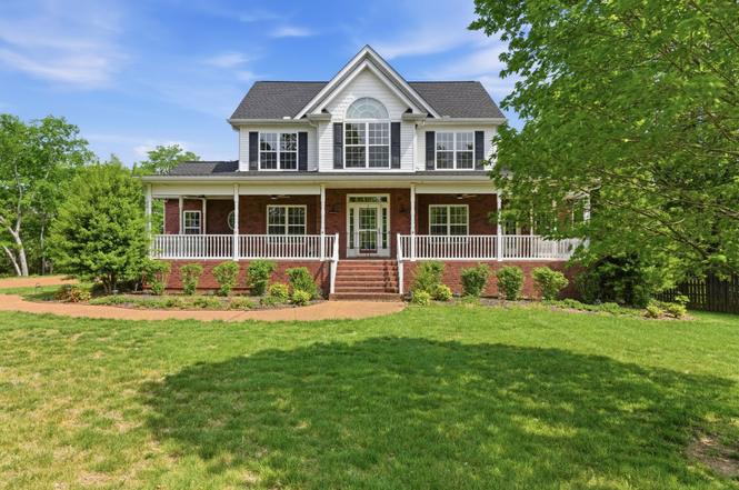1013 Cabriolet Ct, Gallatin, TN