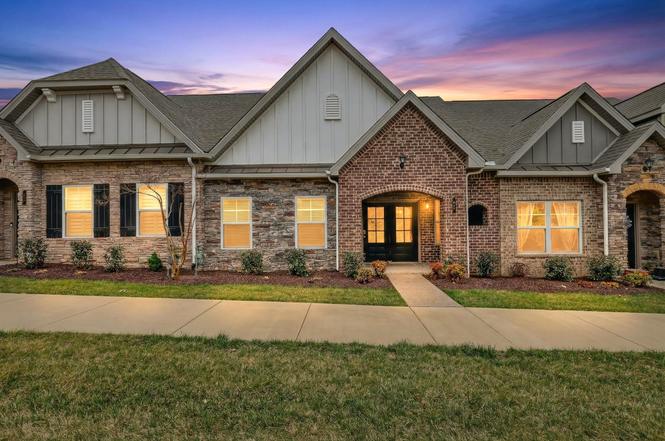 215 Trevor Dr, Mount Juliet, TN