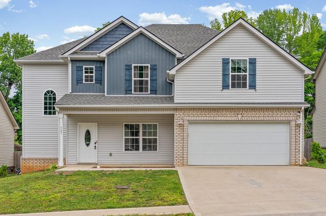 367 Barry Dr, Clarksville, TN
