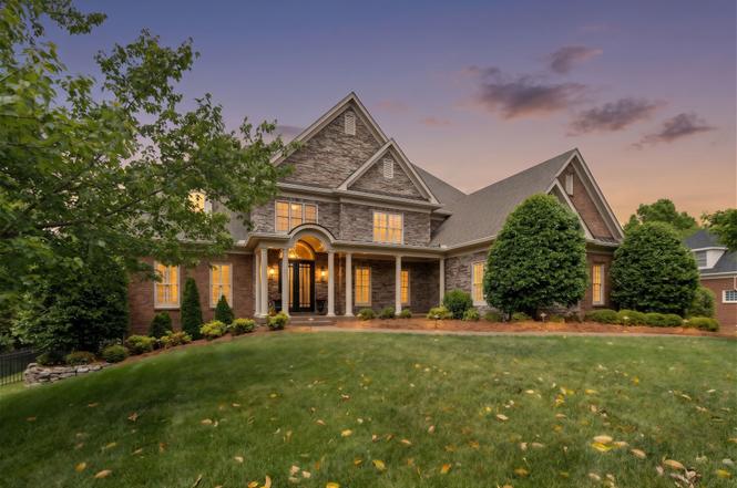 8218 Holly Rd, Brentwood, TN
