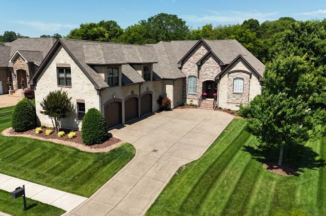 1606 Boardwalk Pl, Gallatin, TN