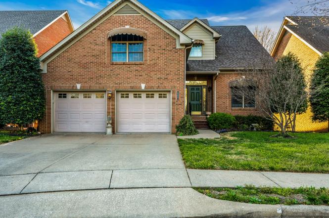 114 Hunt Crest Ct, Clarksville, TN