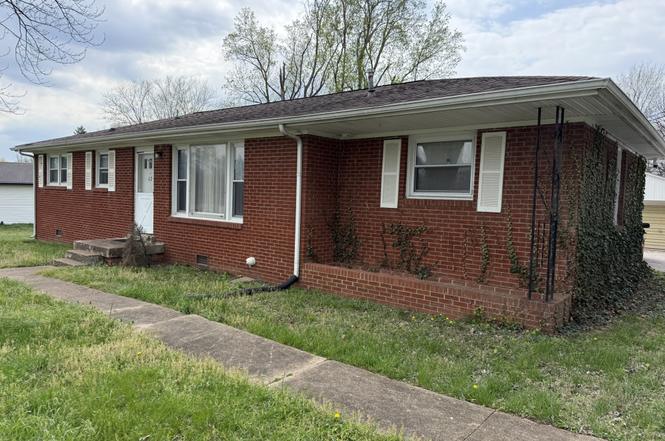 62 Bel Air Blvd, Clarksville, TN