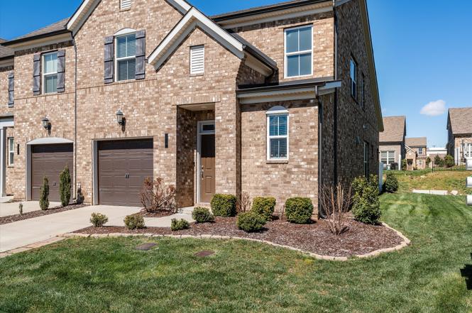 416 Deveron Dr, Gallatin, TN