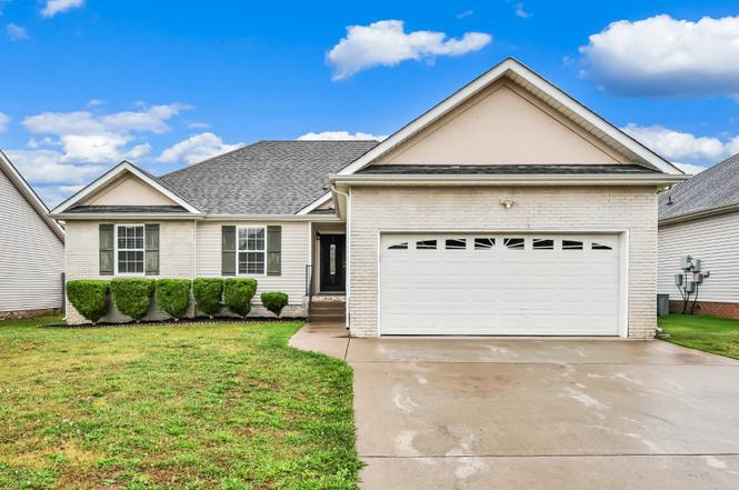 2625 Arthurs Ct, Clarksville, TN