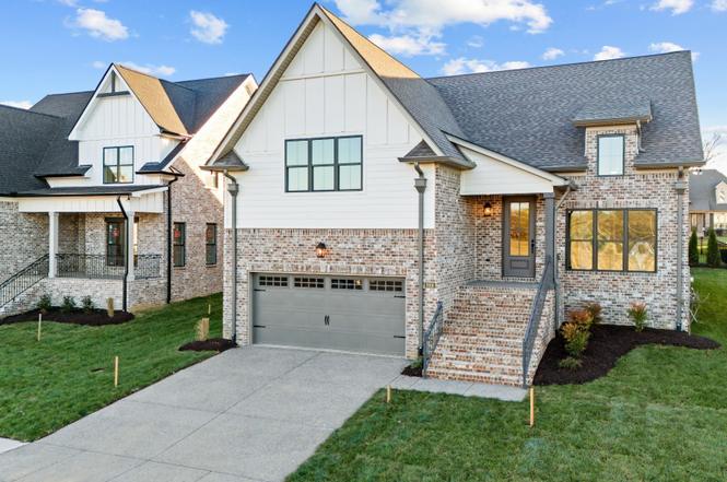 2016 WT Chandler Blvd #83, Gallatin, TN