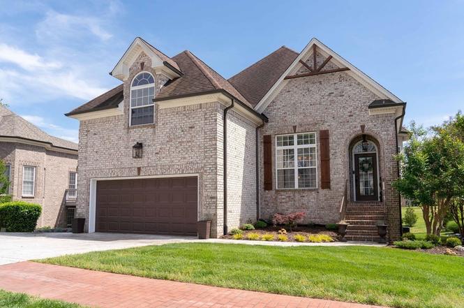 1111 Isaac Franklin Dr, Gallatin, TN