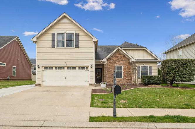 935 Contessa Dr, Murfreesboro, TN