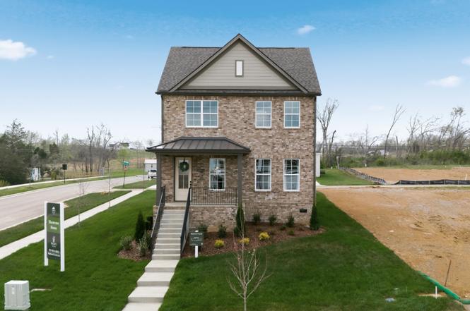 1805 Flatwaters St, Columbia, TN